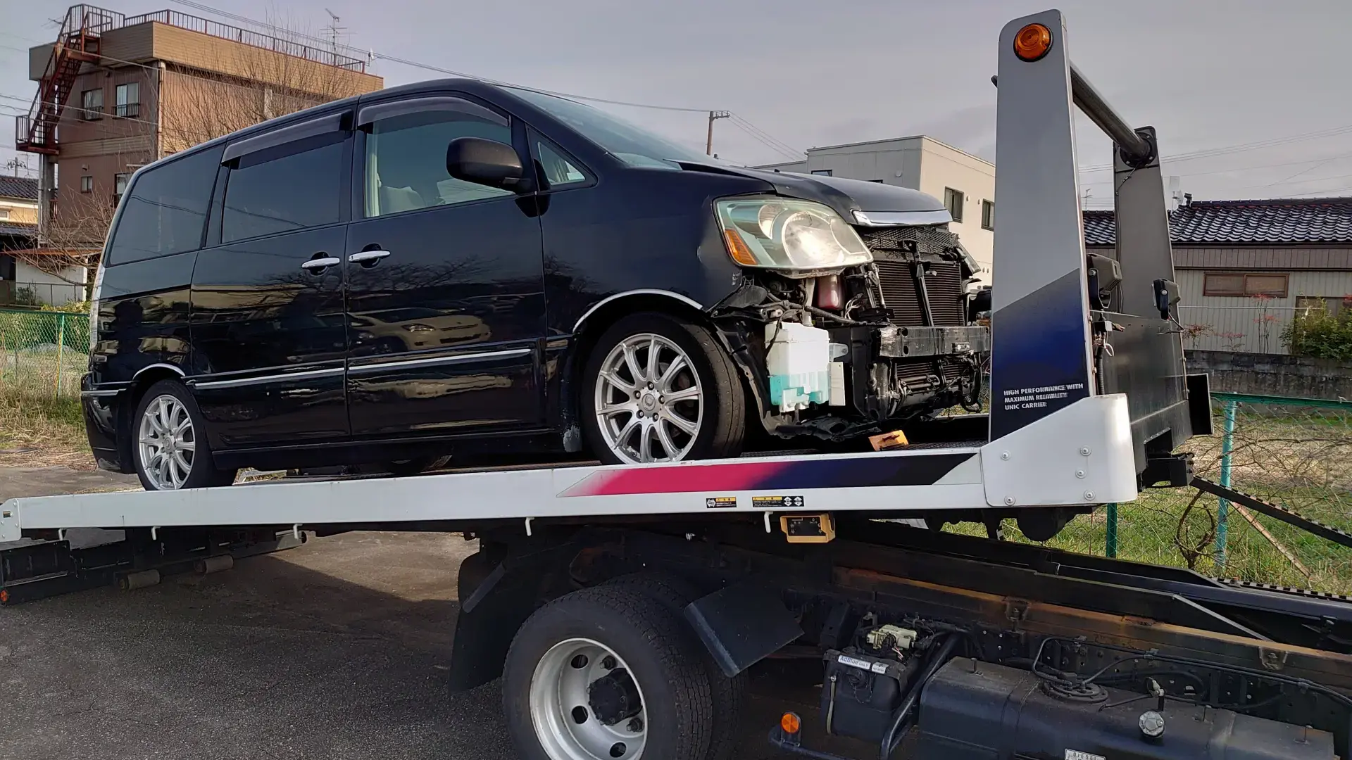 自社レッカー車による迅速な救行のイメージ